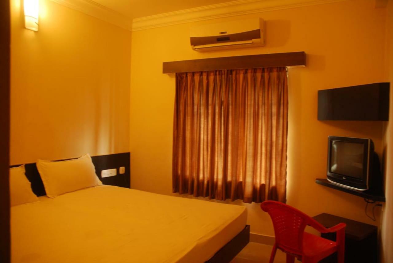 Hotel Namaskar Kumbakonam Exterior foto